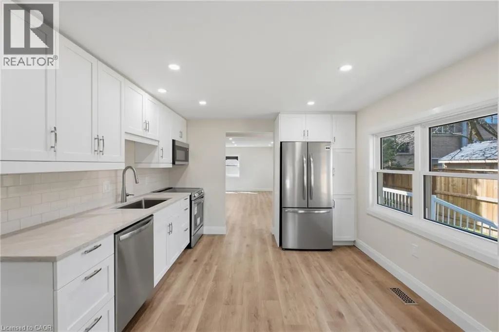 116 DUFFERIN Street