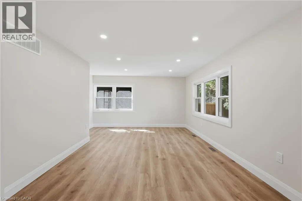 116 DUFFERIN Street