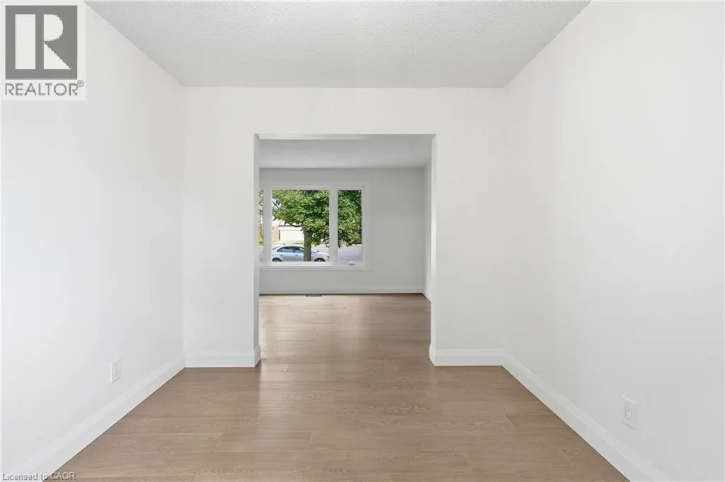 27 CUMMINGTON Place
