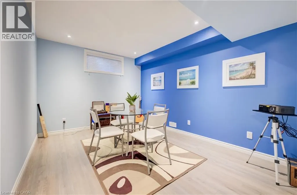 435 WINCHESTER Drive Unit# 10 #10