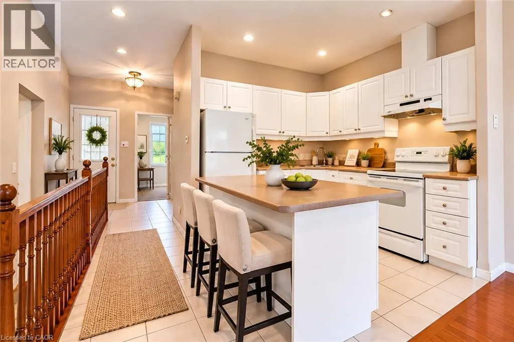 461 COLUMBIA Street W Unit# 26 #26