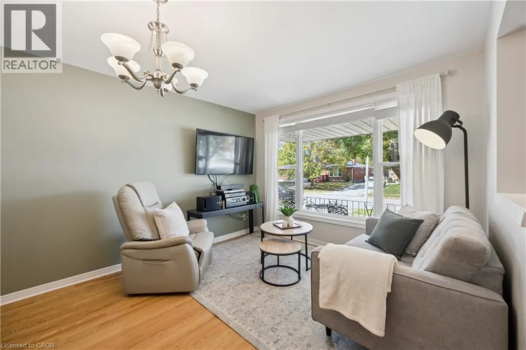 99 LINNWOOD Avenue