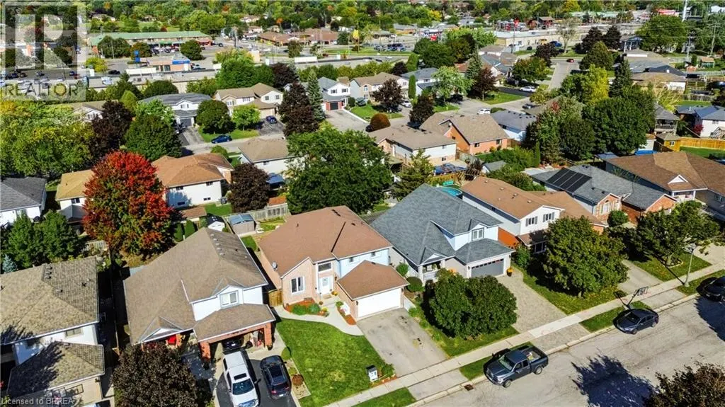19 HYSLOP Drive