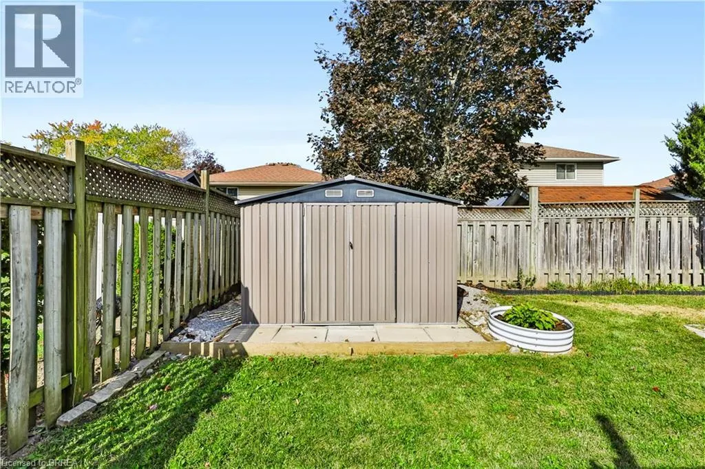 19 HYSLOP Drive