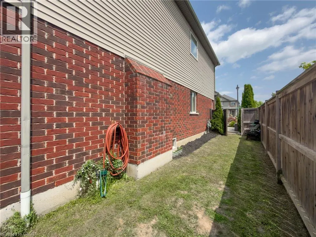 3 HITCHING POST Ridge