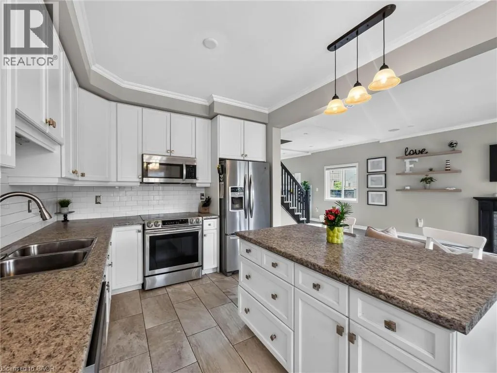 3 HITCHING POST Ridge