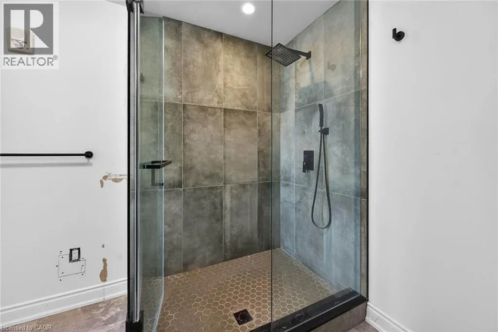 205 LAKESHORE Road W Unit# 409 #409
