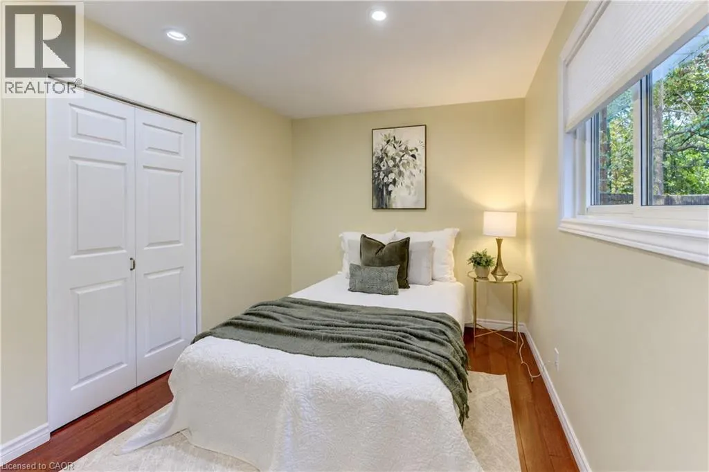 422 GRANGEWOOD Drive