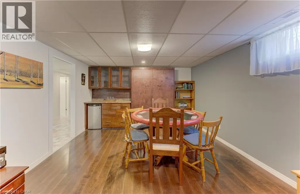 422 GRANGEWOOD Drive