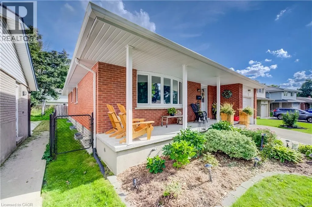 422 GRANGEWOOD Drive