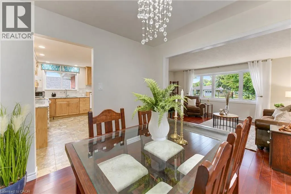 422 GRANGEWOOD Drive