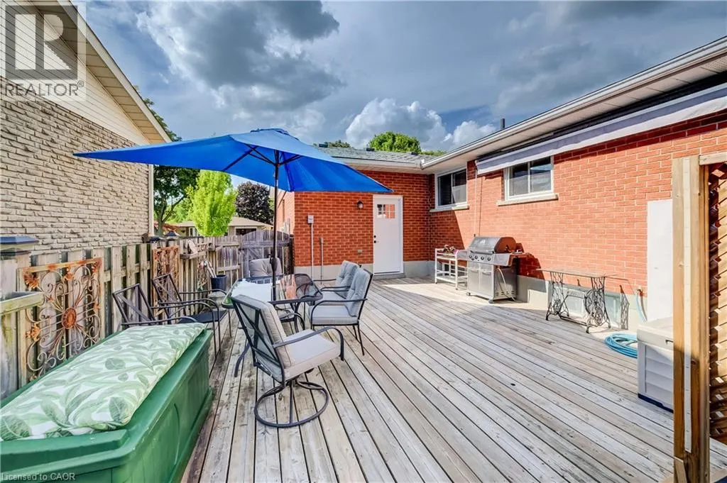 422 GRANGEWOOD Drive