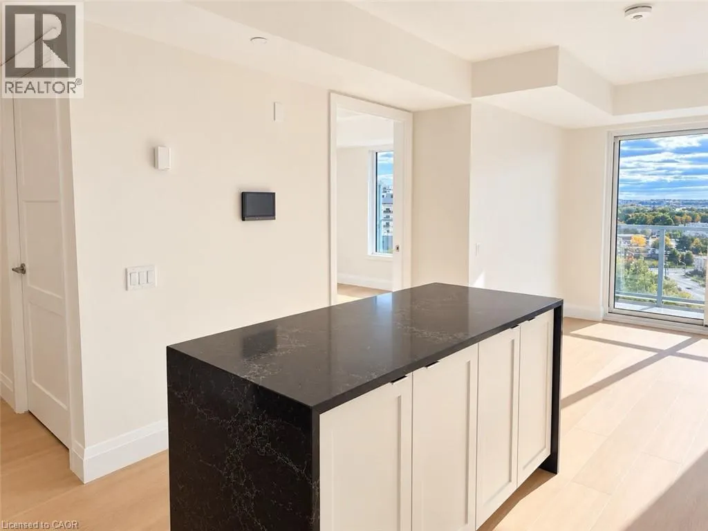 93 ARTHUR Street S Unit# 1206 #1206