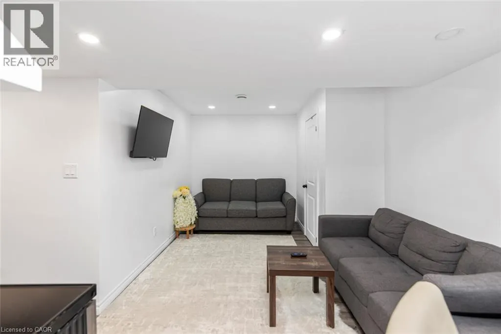 42 SATURN Road