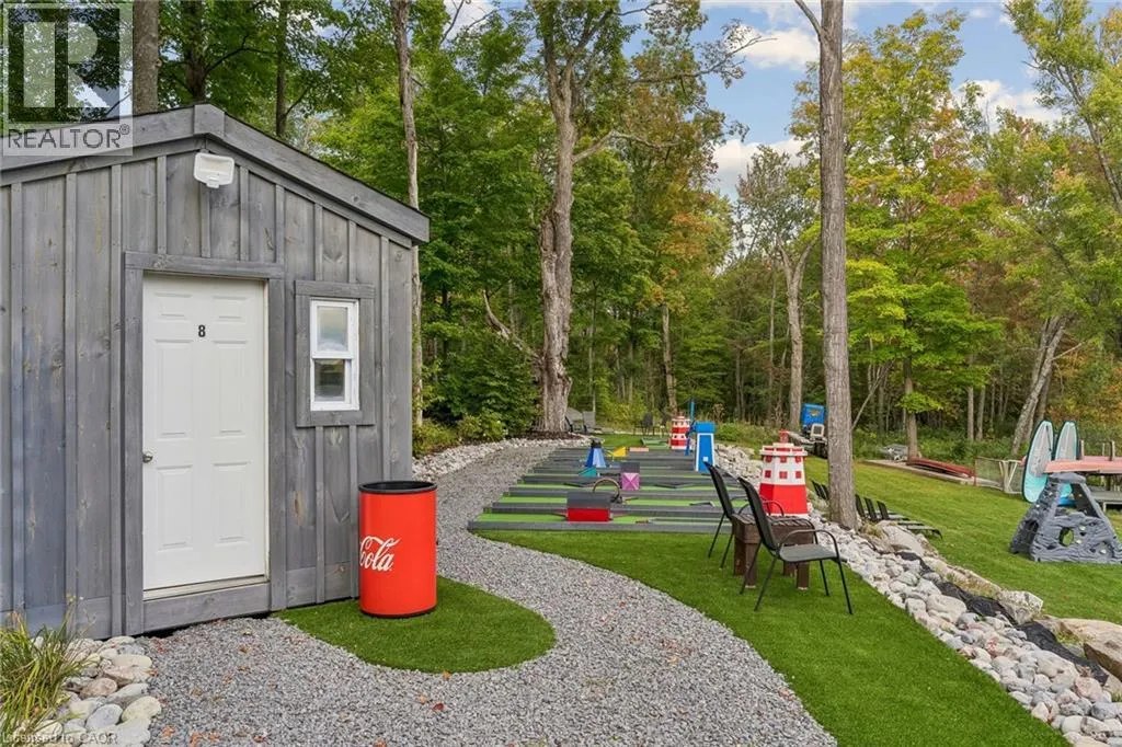 527 PINE POINT Lane