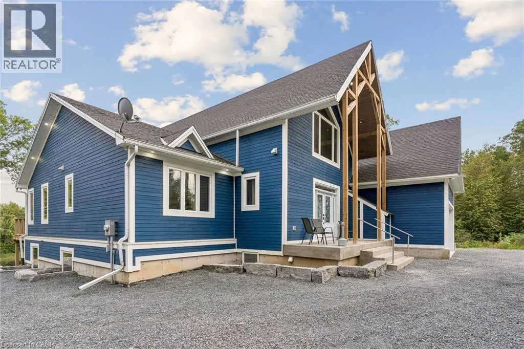 527 PINE POINT Lane