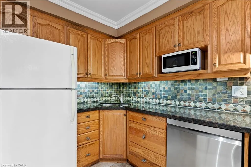 79 BRAEHEID Avenue Unit# 16 #16