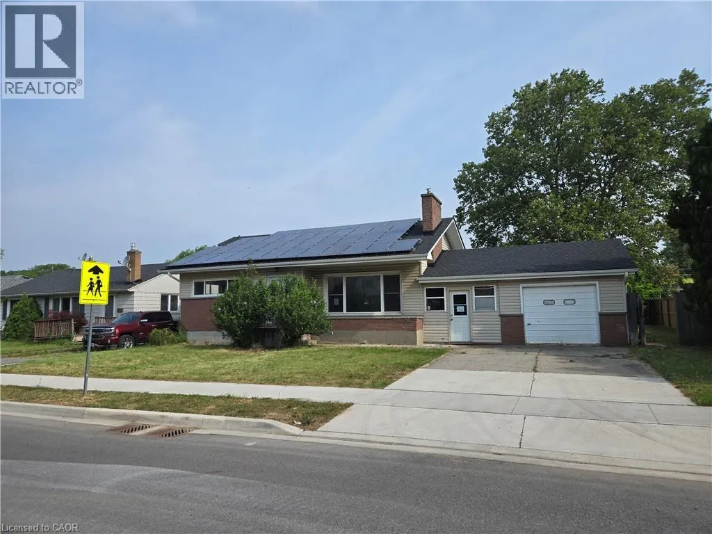 16 BRODERICK Avenue