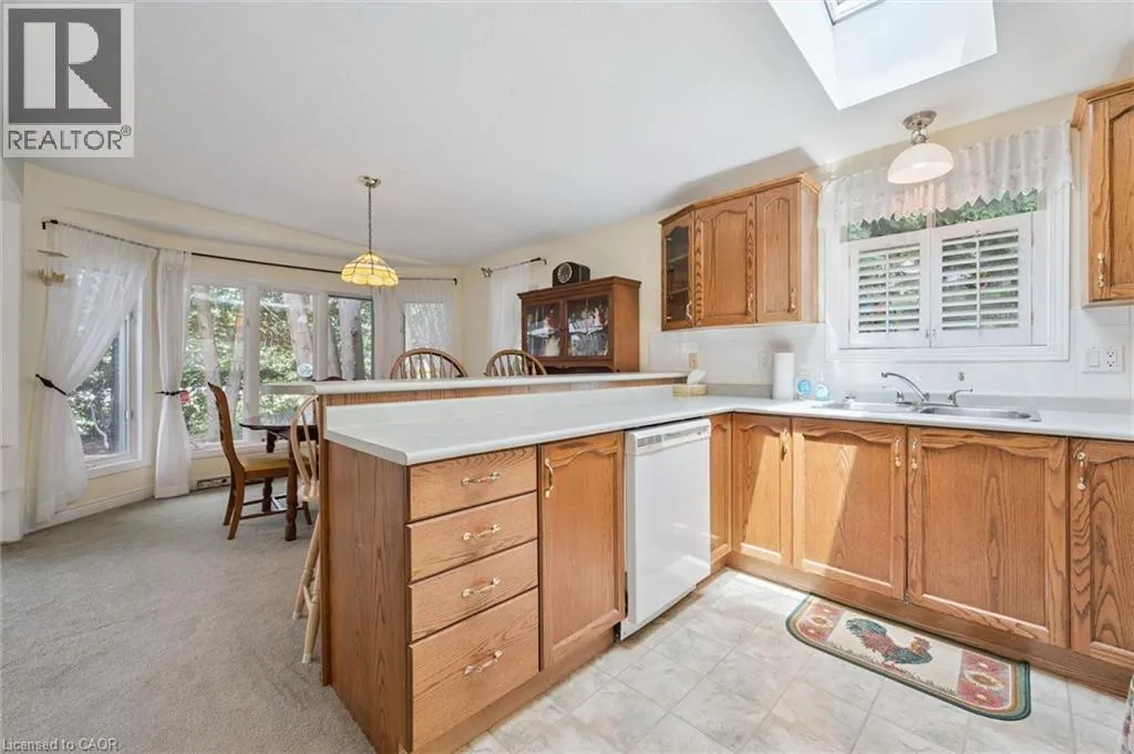 4 SPRUCE Avenue