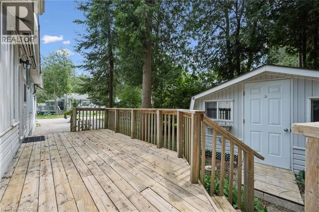 4 SPRUCE Avenue