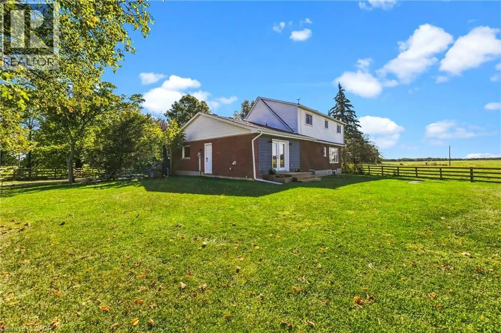 5367 2 Side Road