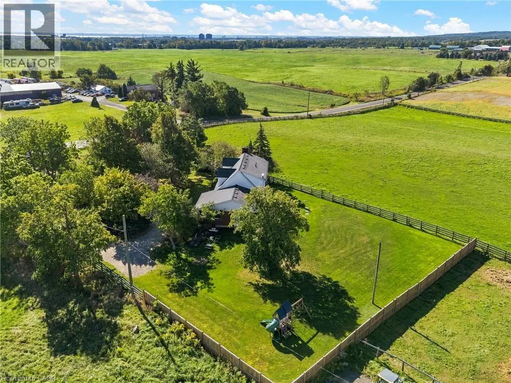 5367 2 Side Road