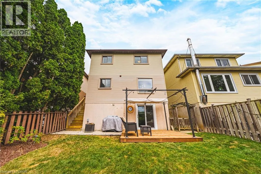 19 HILLSDALE Court