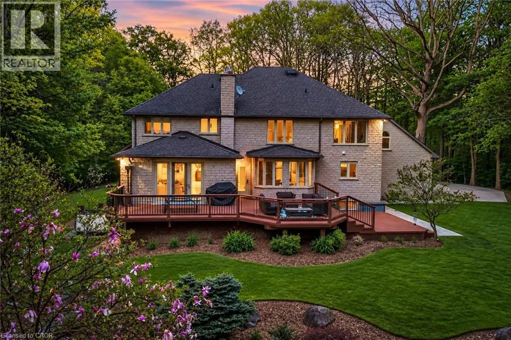 18 ELDER Crescent