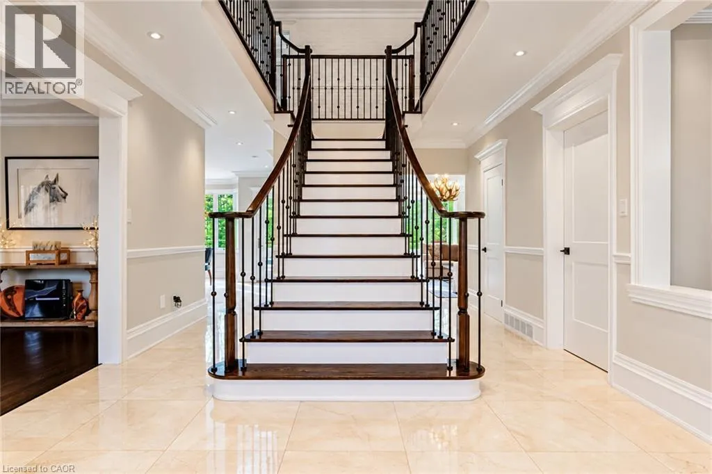 18 ELDER Crescent