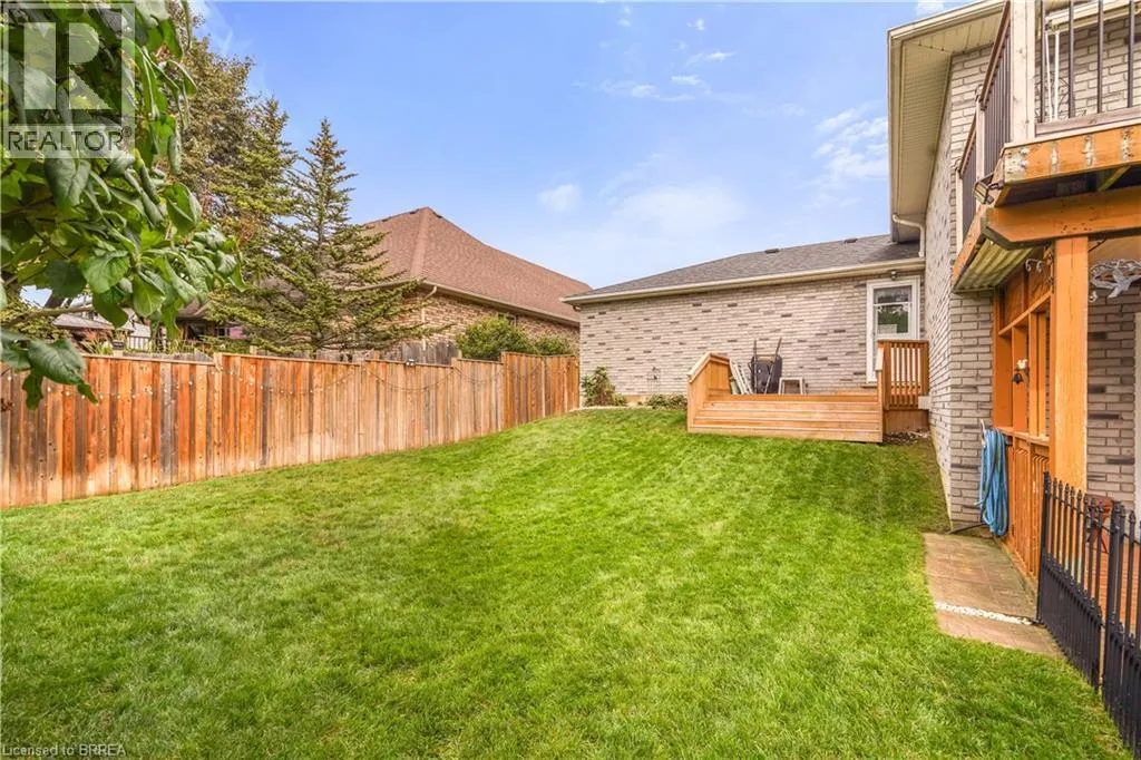 26 MACPHERSON Drive