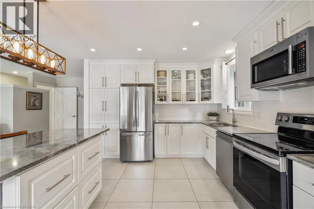 26 MACPHERSON Drive