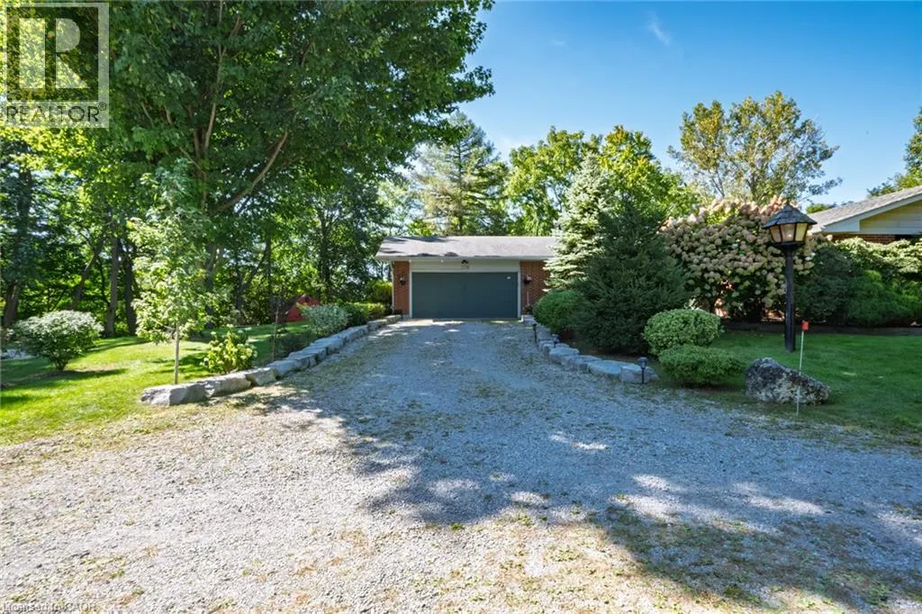 208 DECOU Road