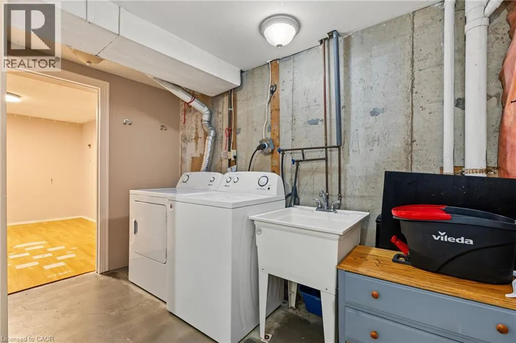 391 STONE CHURCH Road E Unit# 14 #14