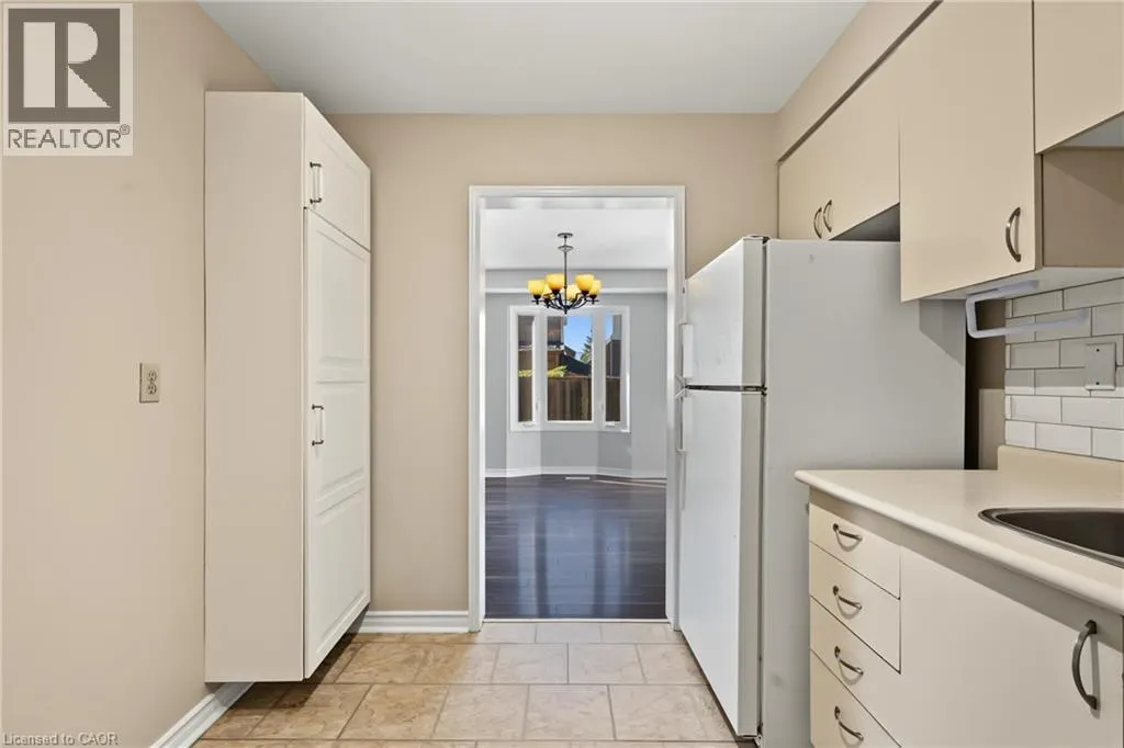 391 STONE CHURCH Road E Unit# 14 #14