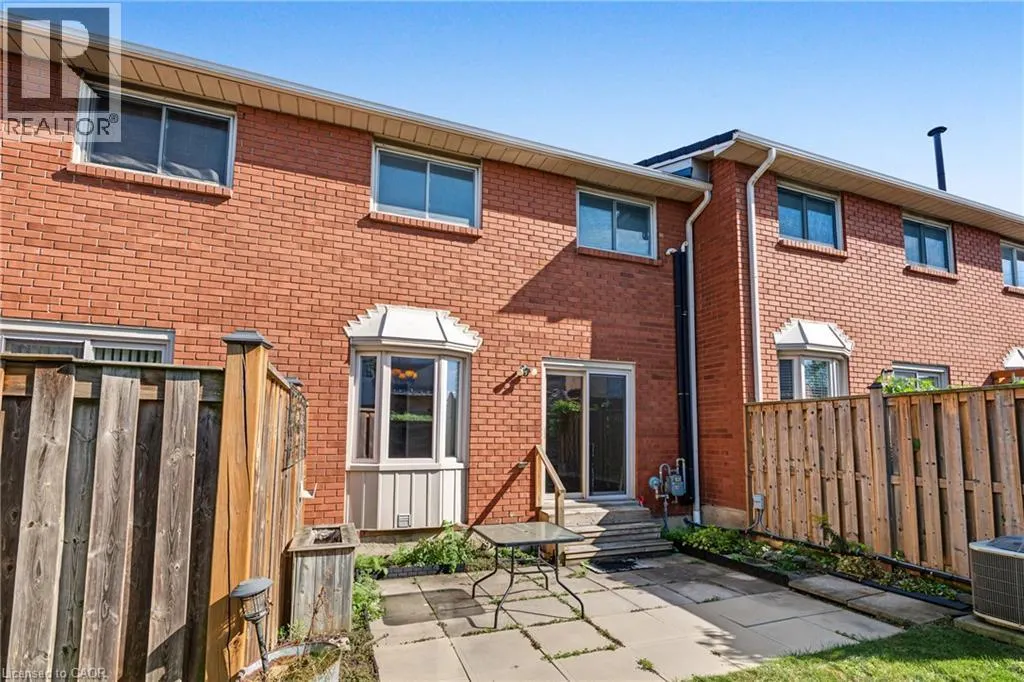391 STONE CHURCH Road E Unit# 14 #14