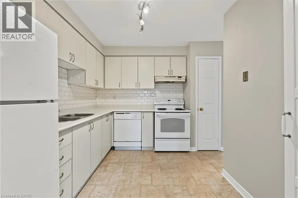 391 STONE CHURCH Road E Unit# 14 #14