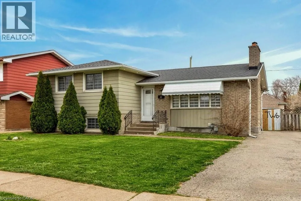 20 ST CHARLES Drive