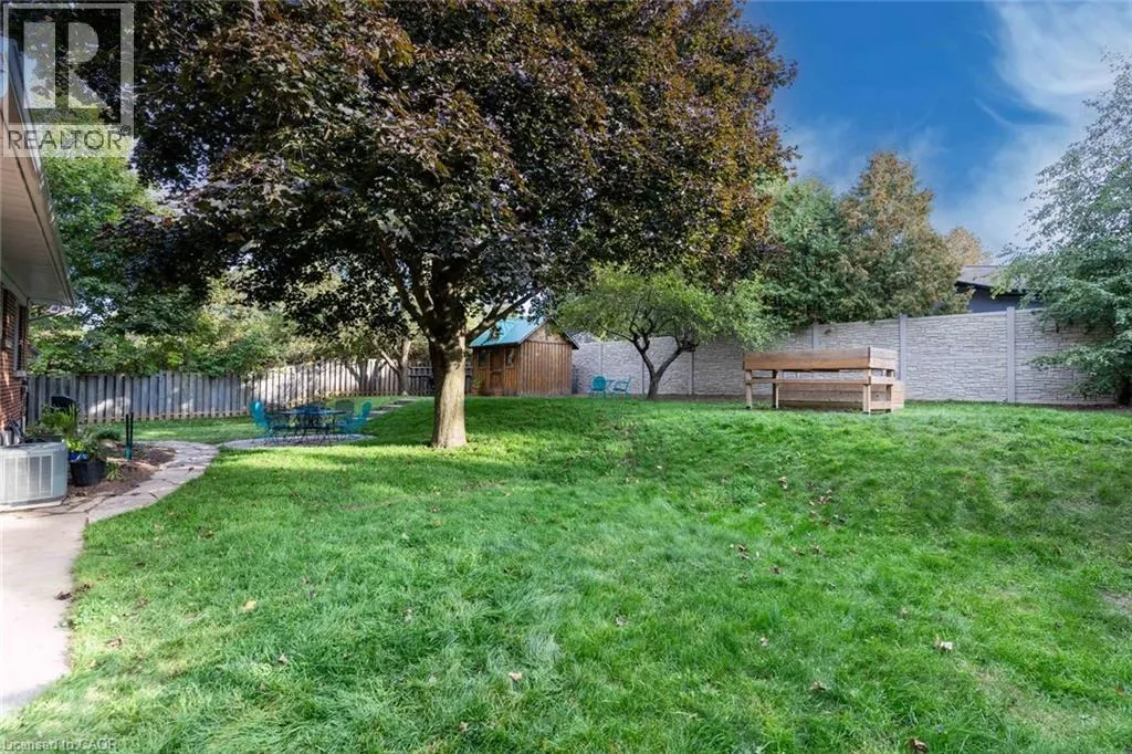 17 ORCHARD Crescent
