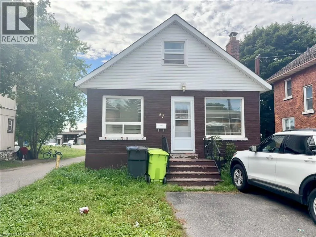 37 ALBERT Street E