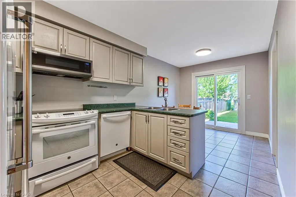47 HILLTOP Drive