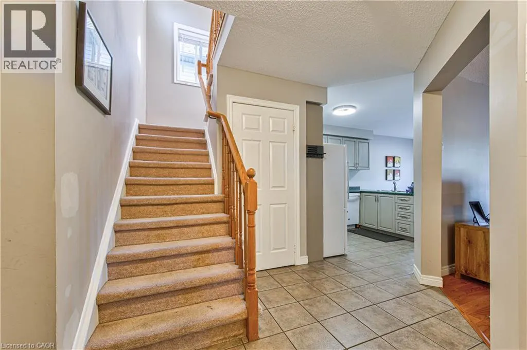 47 HILLTOP Drive