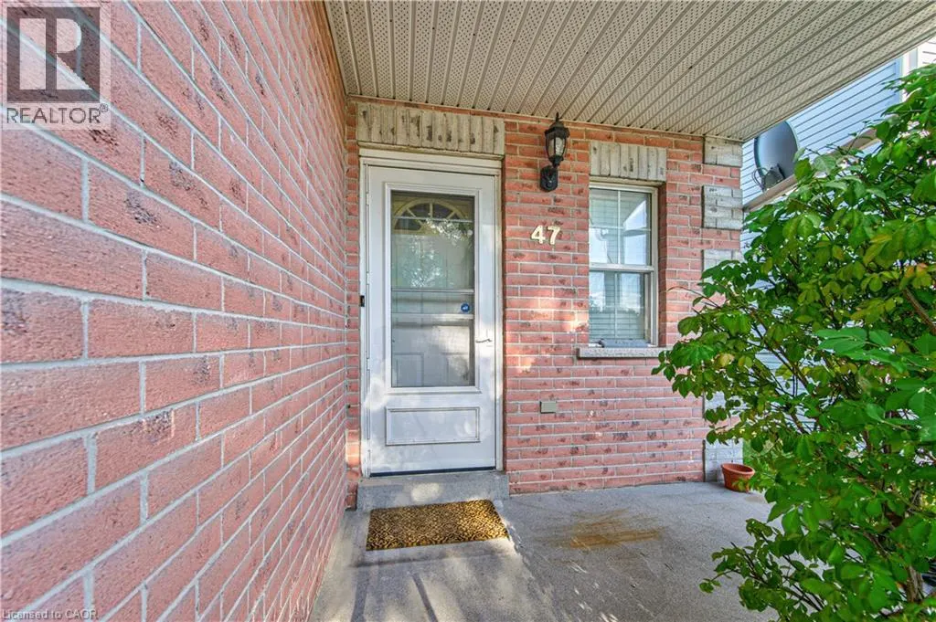 47 HILLTOP Drive
