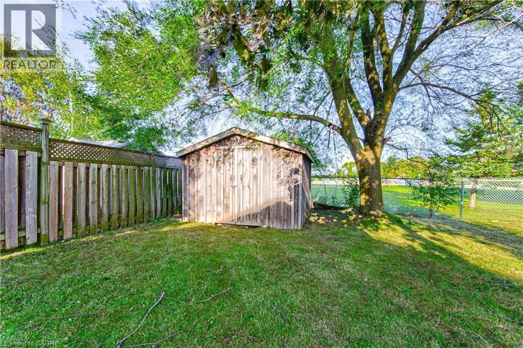 47 HILLTOP Drive