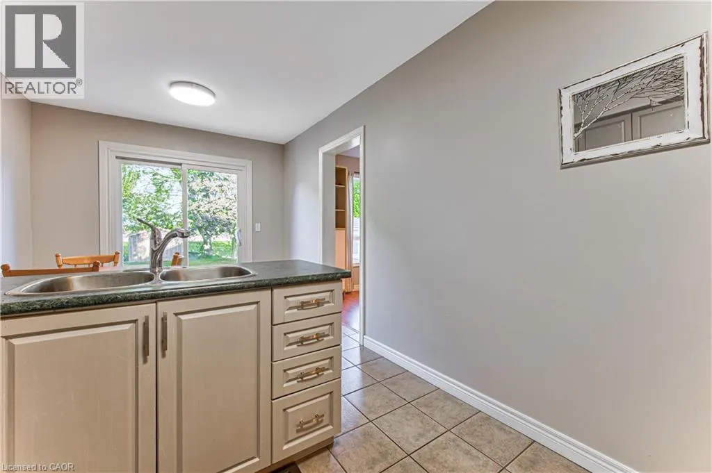 47 HILLTOP Drive