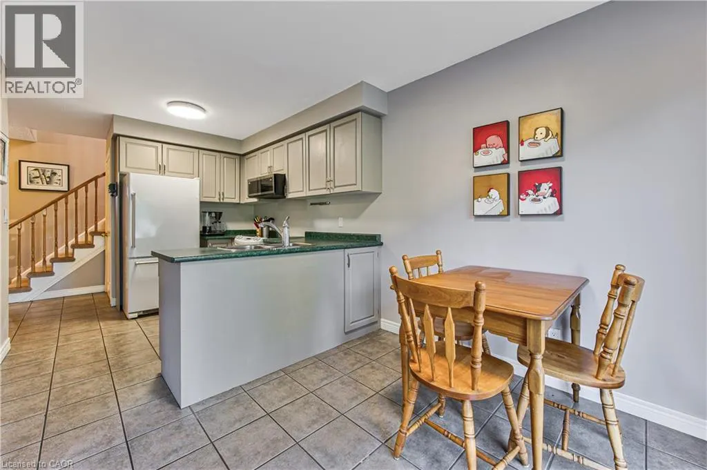 47 HILLTOP Drive