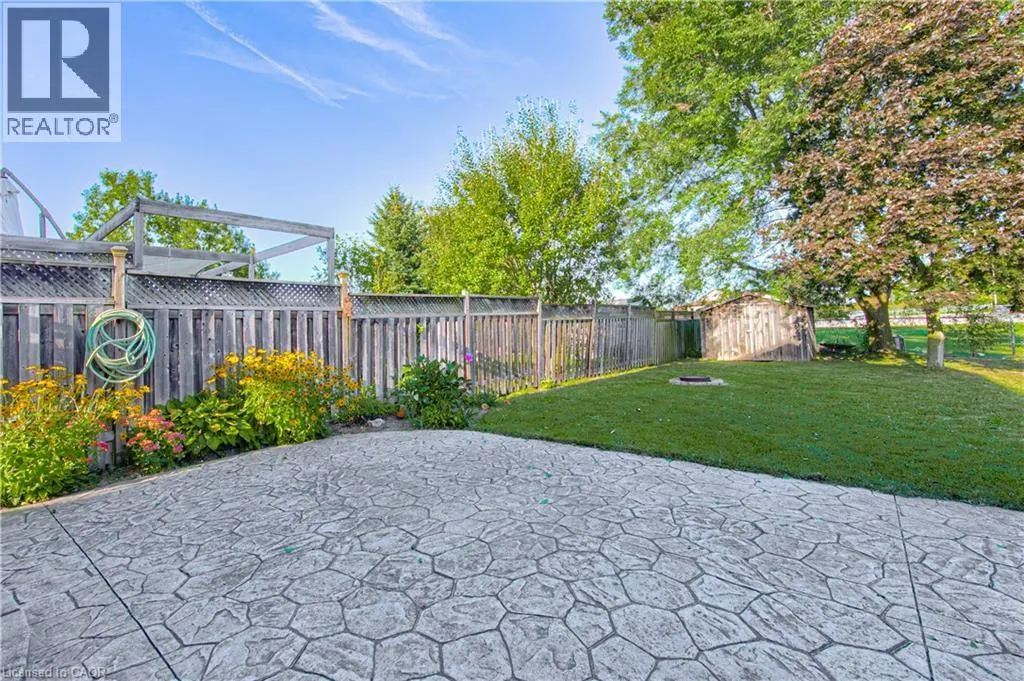 47 HILLTOP Drive