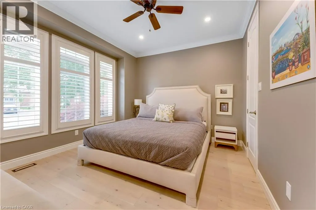 213 EDGEWATER Crescent