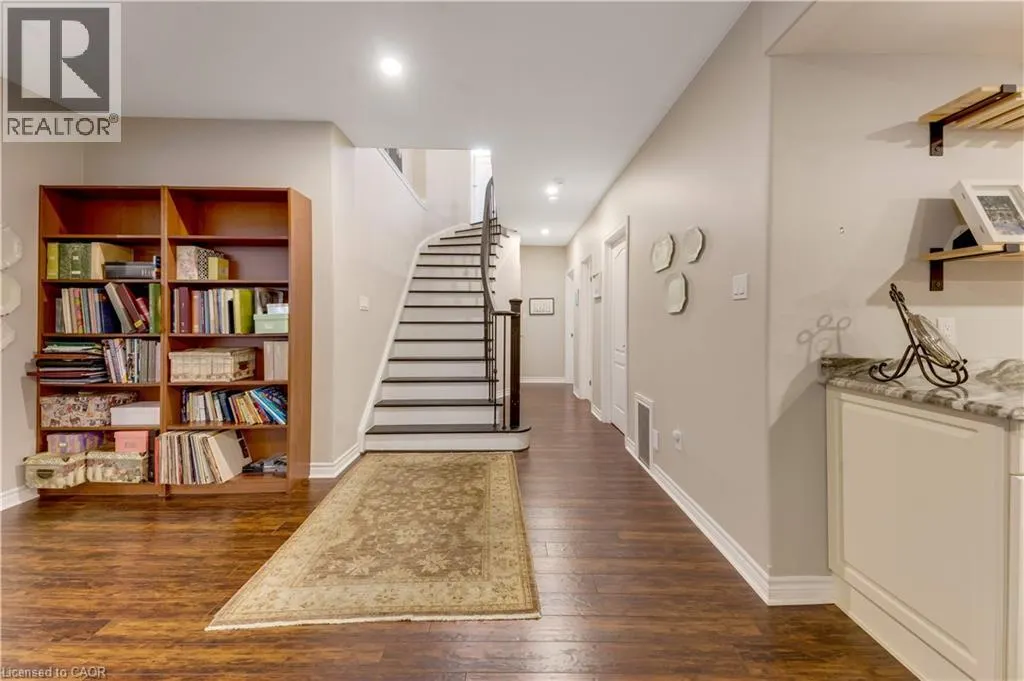 213 EDGEWATER Crescent