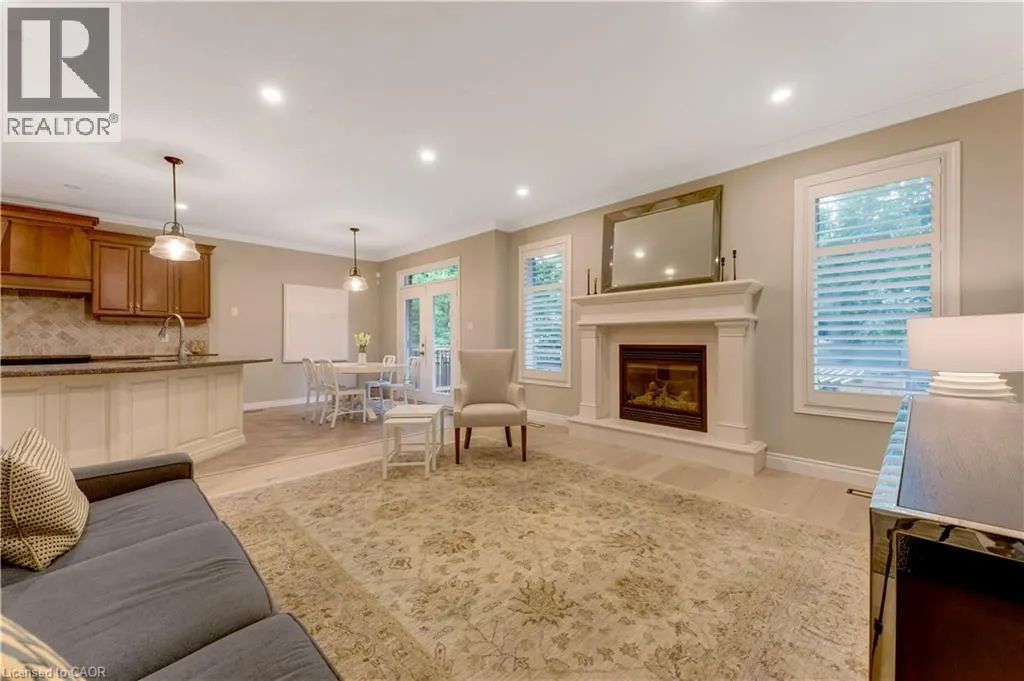 213 EDGEWATER Crescent