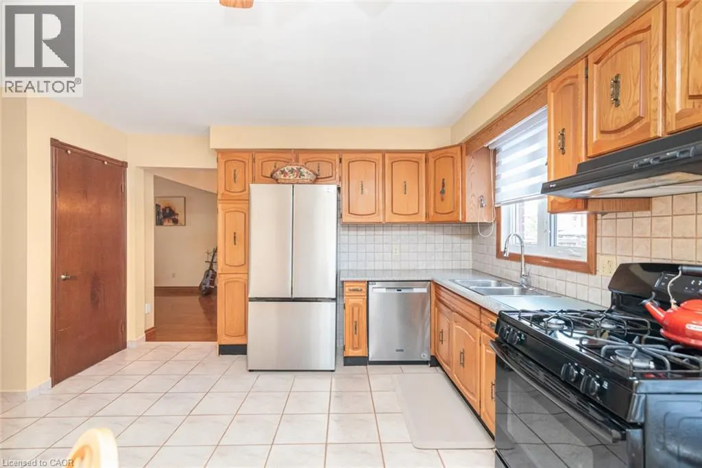 311 HEMLOCK Avenue
